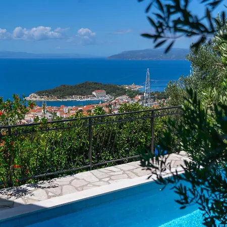 Sara With Pool, Whirlpool And Sea View * ماكارسكا