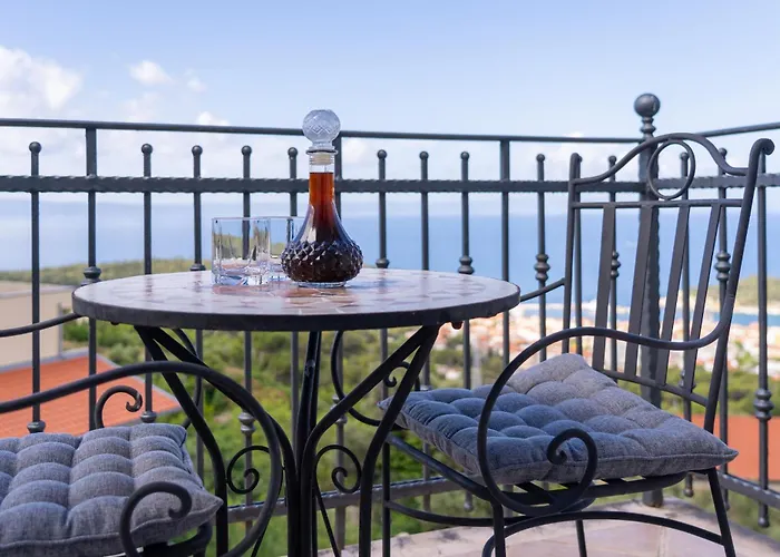 Sara With Pool, Whirlpool And Sea View Makarska