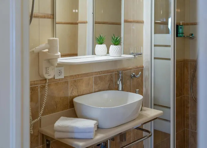 Sara With Pool, Whirlpool And Sea View *