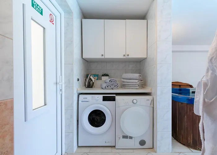 Sara With Pool, Whirlpool And Sea View Villa *