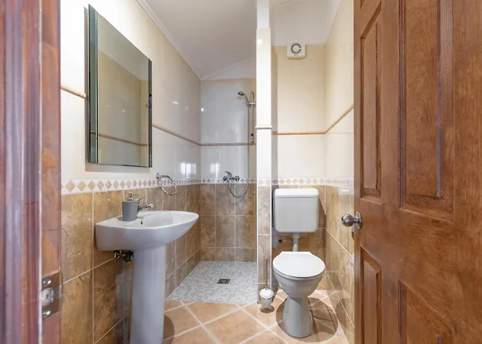 Villa Sara With Pool, Whirlpool And Sea View Makarska