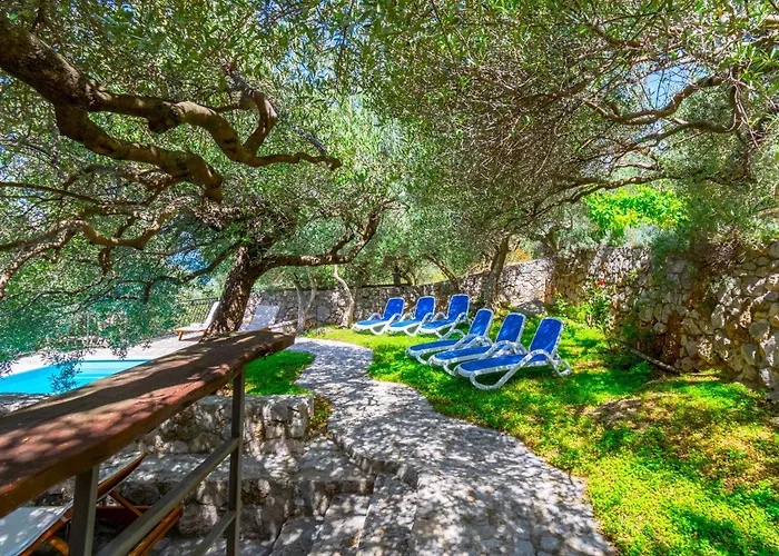 Sara With Pool, Whirlpool And Sea View * Makarska