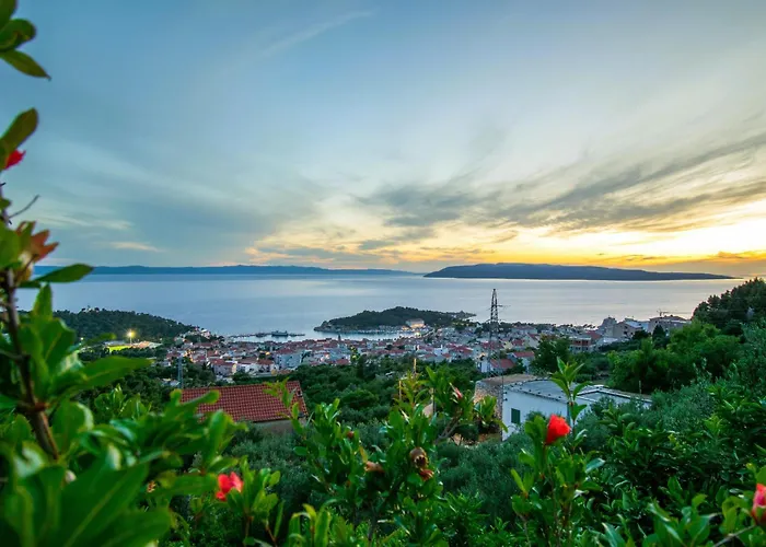 Sara With Pool, Whirlpool And Sea View *