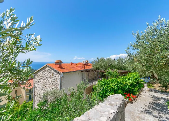 Villa Sara With Pool, Whirlpool And Sea View